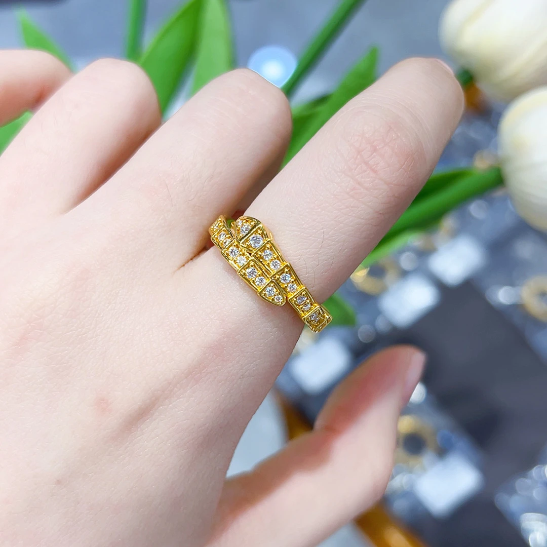 5D足金蛇头戒指00799