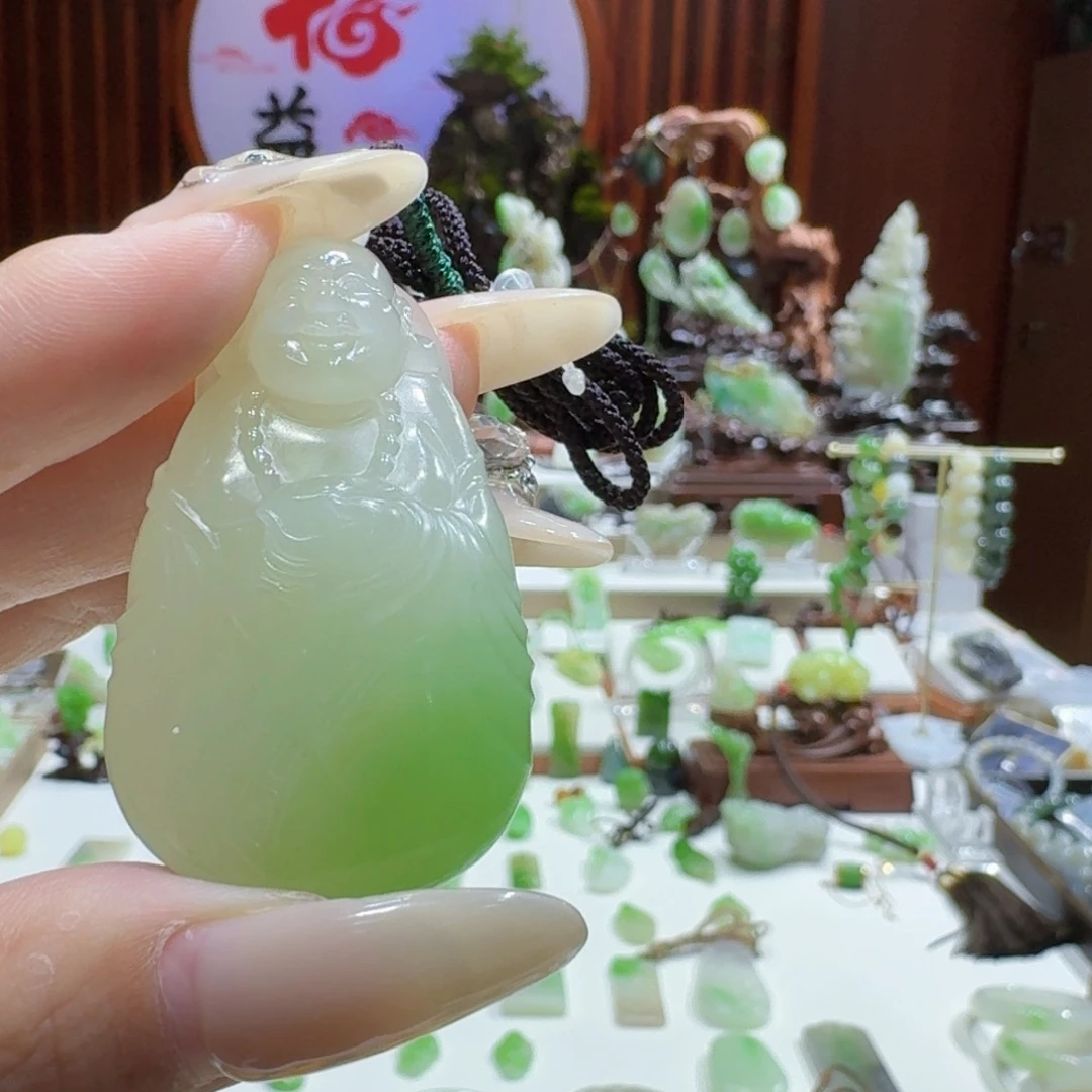 未镶嵌和田玉（翠青玉）挂件翠青元宝佛