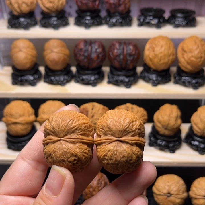 文玩核桃吊坠47w寿星头37尺