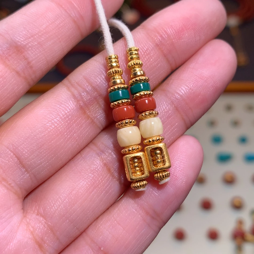 颈饰未镶嵌南红玛瑙