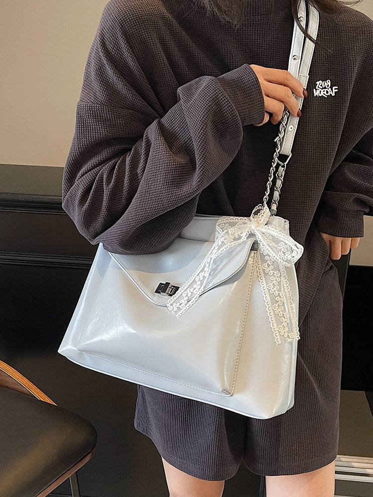 高级感包包女大容量2025新款春夏季百搭链条斜挎包休闲通勤托特包