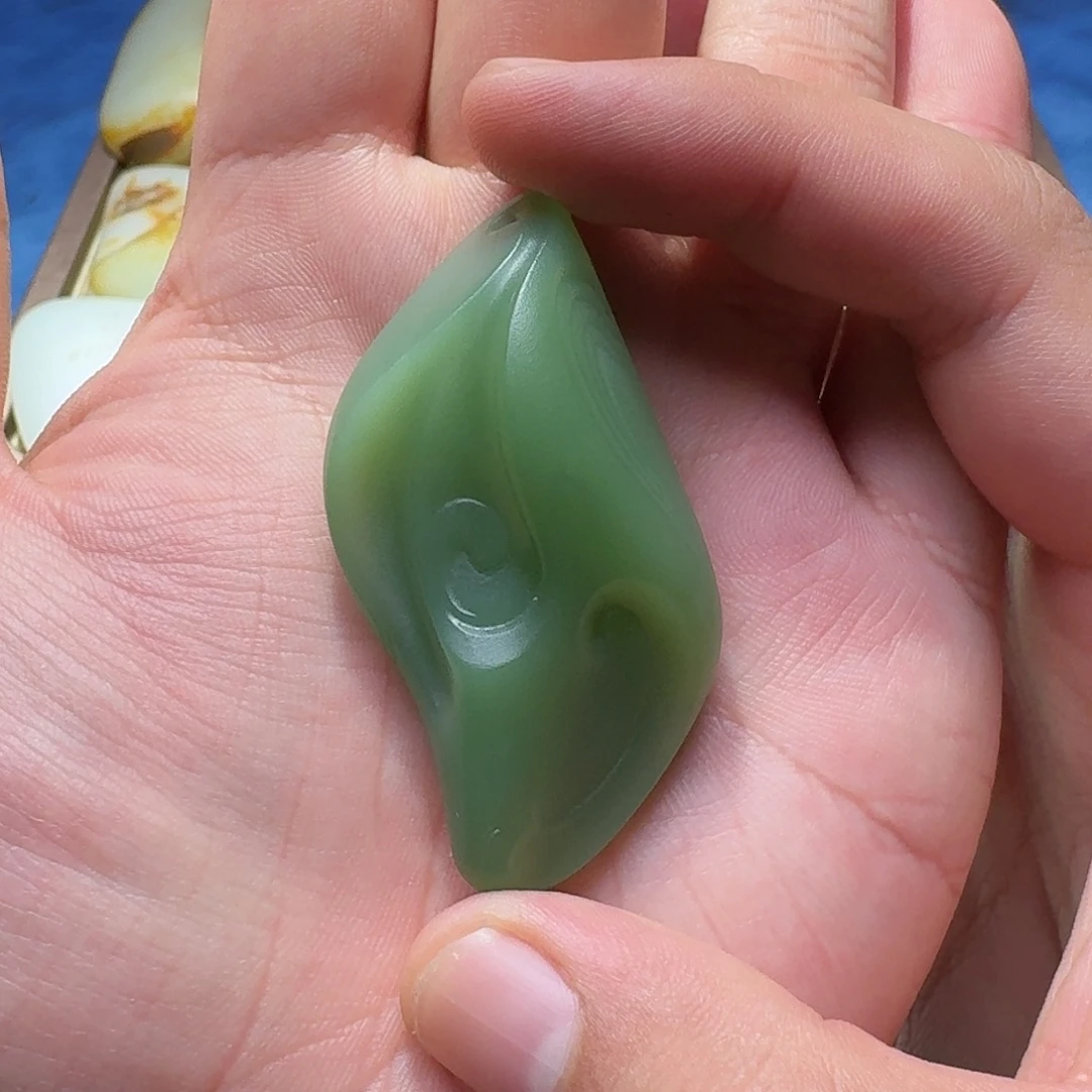 和田玉（碧玉）未镶嵌颈饰