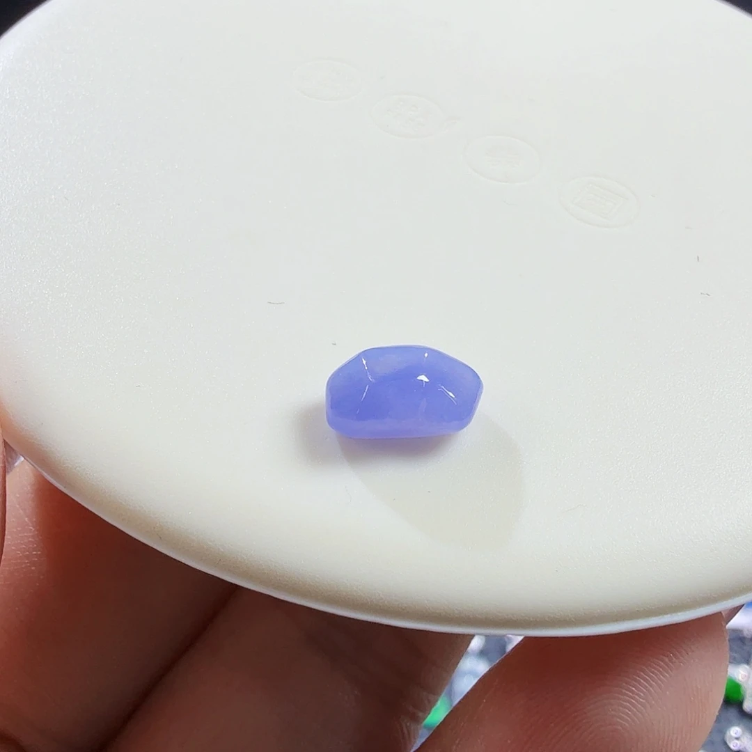 翡翠未镶嵌颈饰裸石