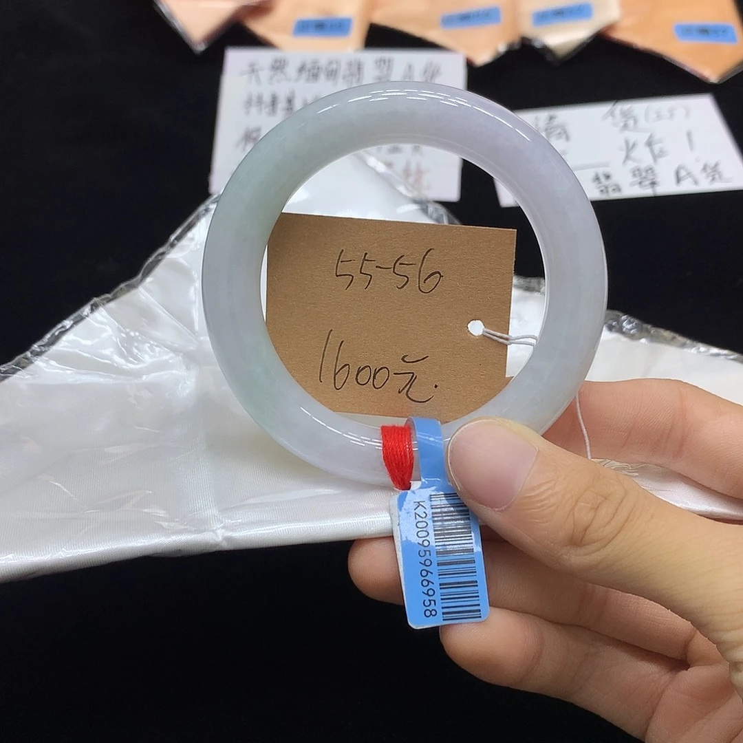 翡翠未镶嵌手镯手镯