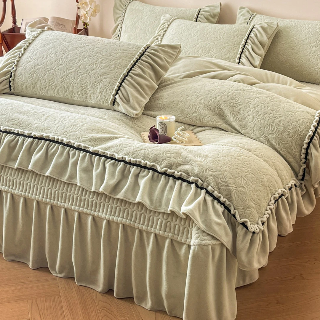 水星高端适用家纺法式公主风雕花牛奶绒四件套床盖款冬季加厚珊瑚