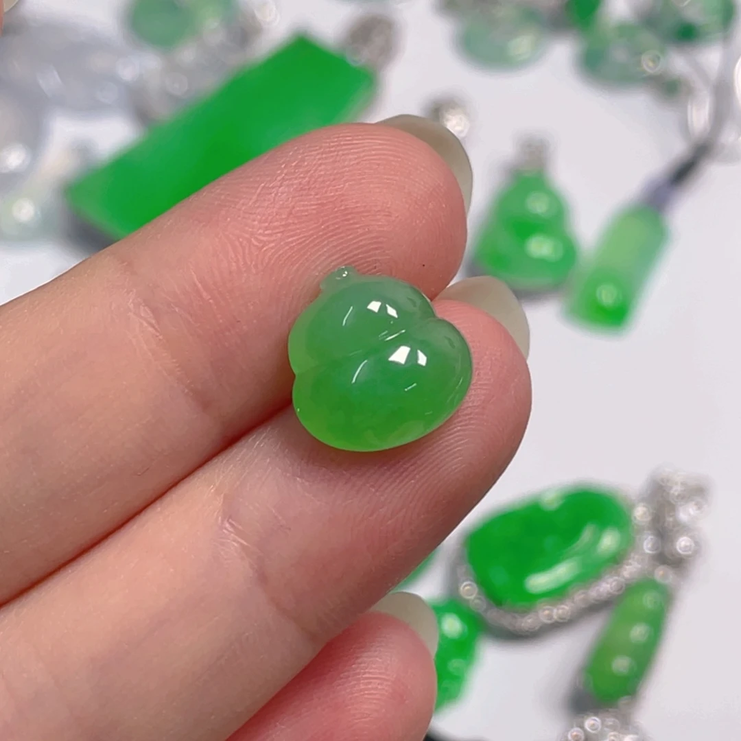 *****翡翠未镶嵌吊坠(不含链)