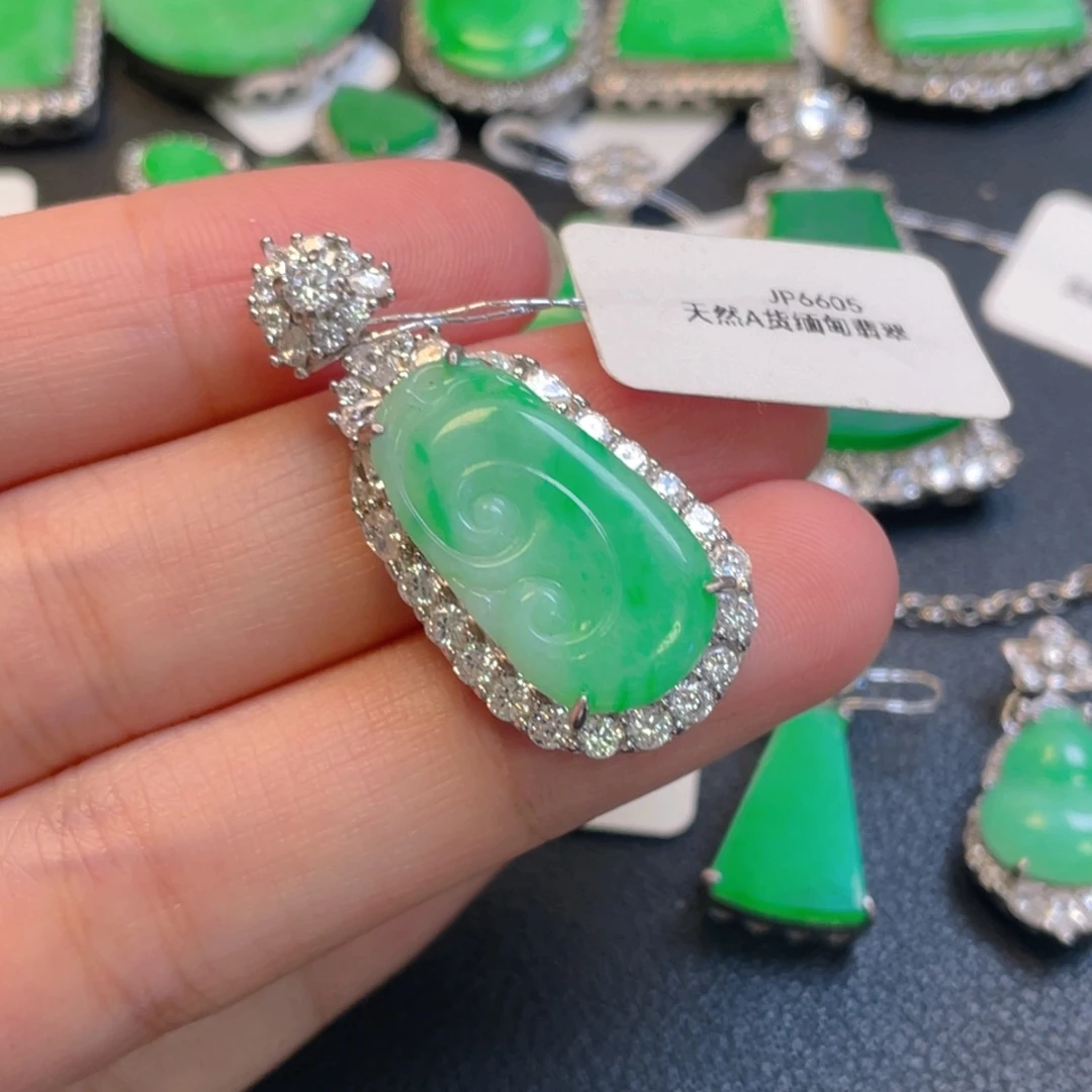 翡翠银S925镶嵌颈饰