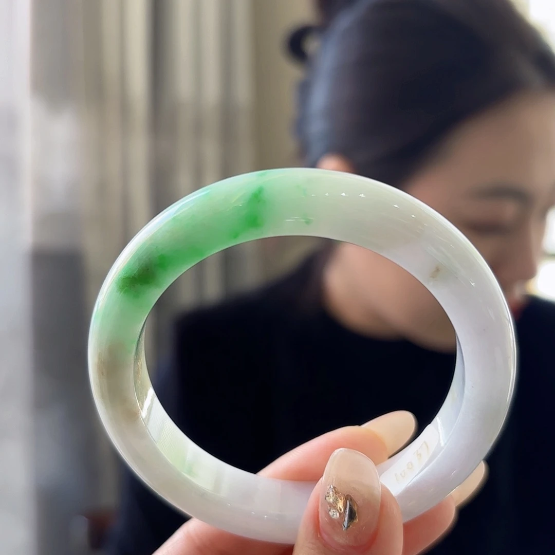 翡翠手镯未镶嵌天然缅甸翡翠手镯