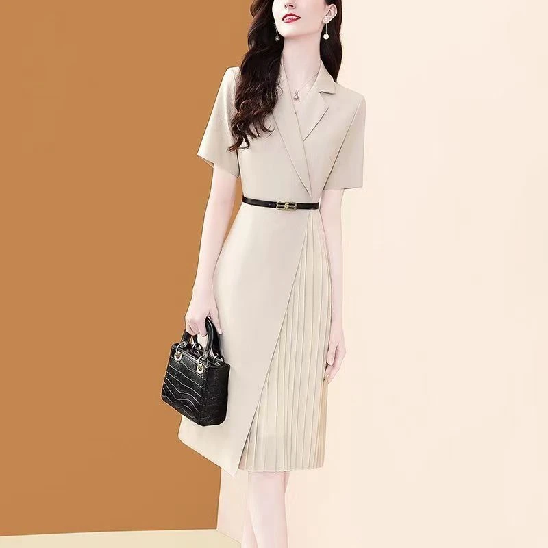 轻奢气质西装领连衣裙女2024夏季新款设计感拼接百褶显瘦通勤裙子