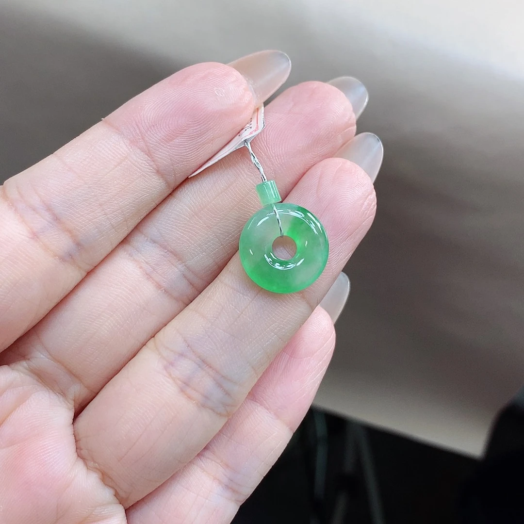未镶嵌戒指翡翠甜甜圈