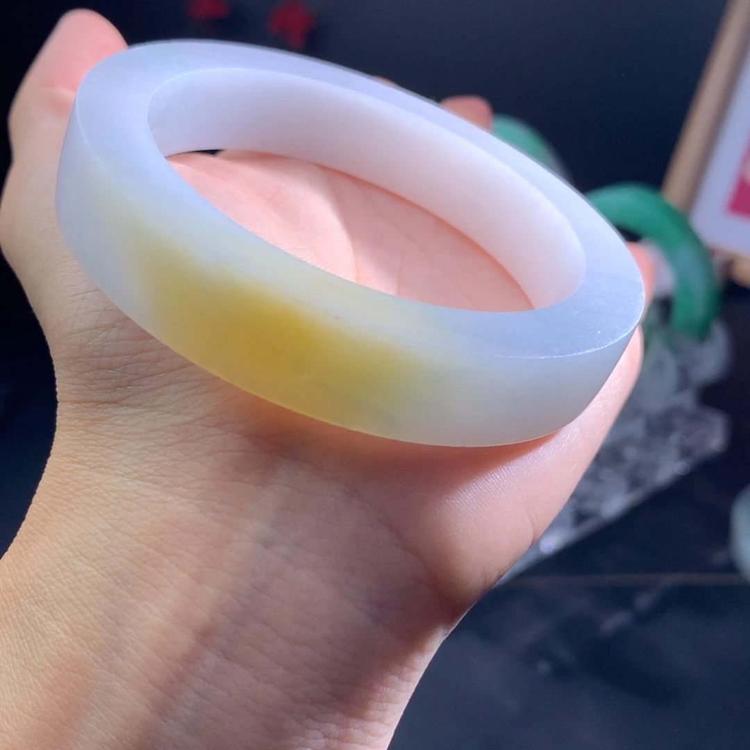 定制翡翠手镯未镶嵌