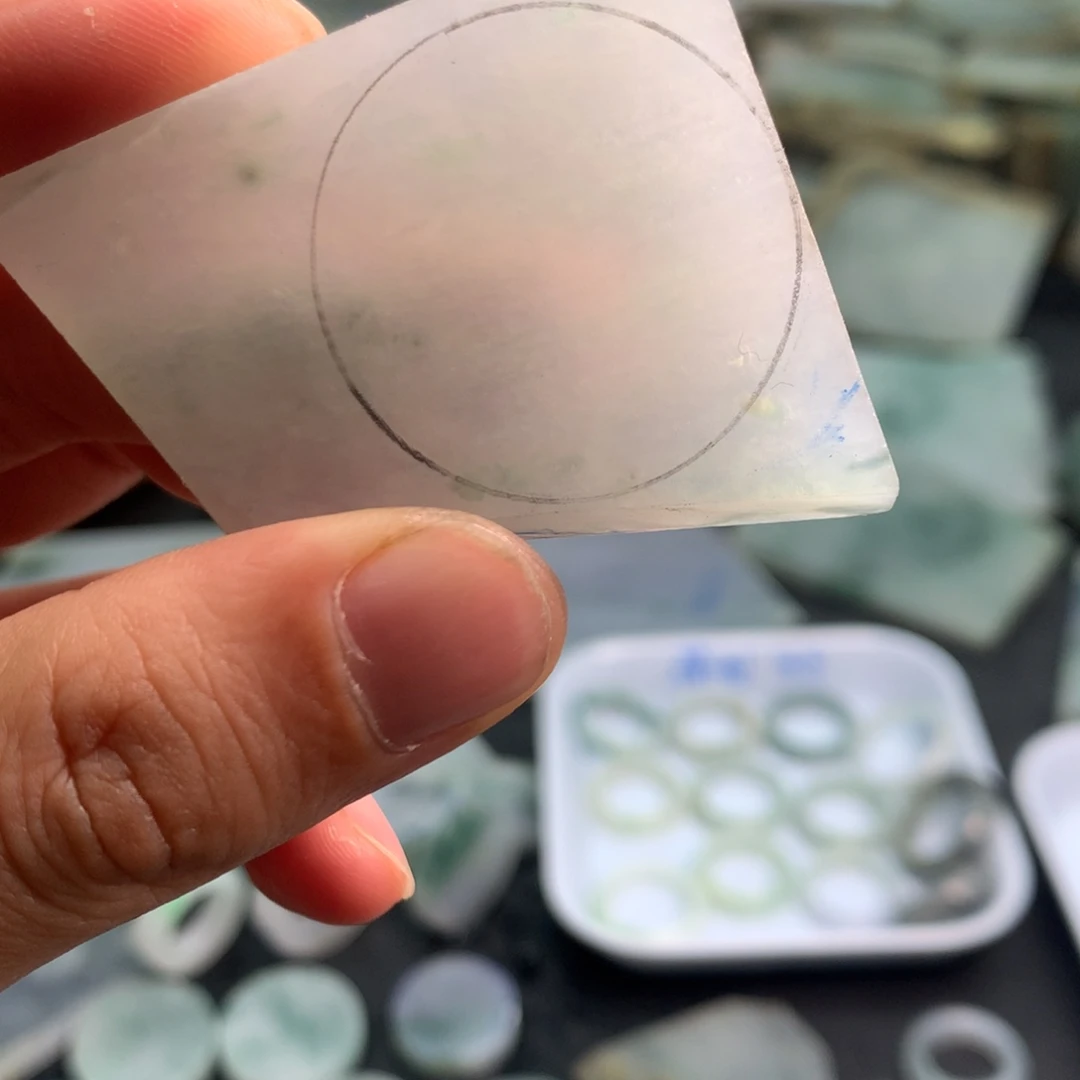 定制翡翠未镶嵌天然翡翠