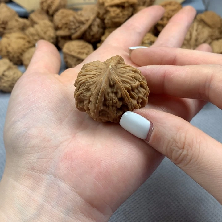 z***x文玩核桃吊坠异形单只