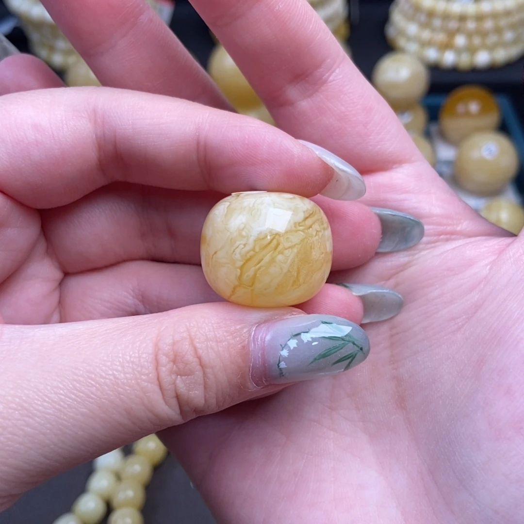 蜜蜡未镶嵌珠宝奇石卡22.4