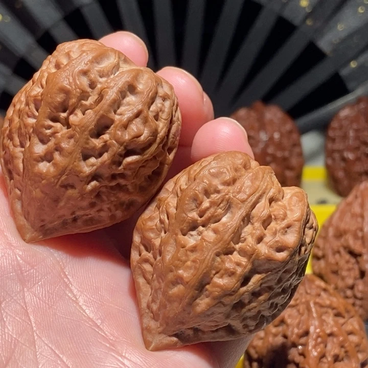 文玩核桃把件10号车