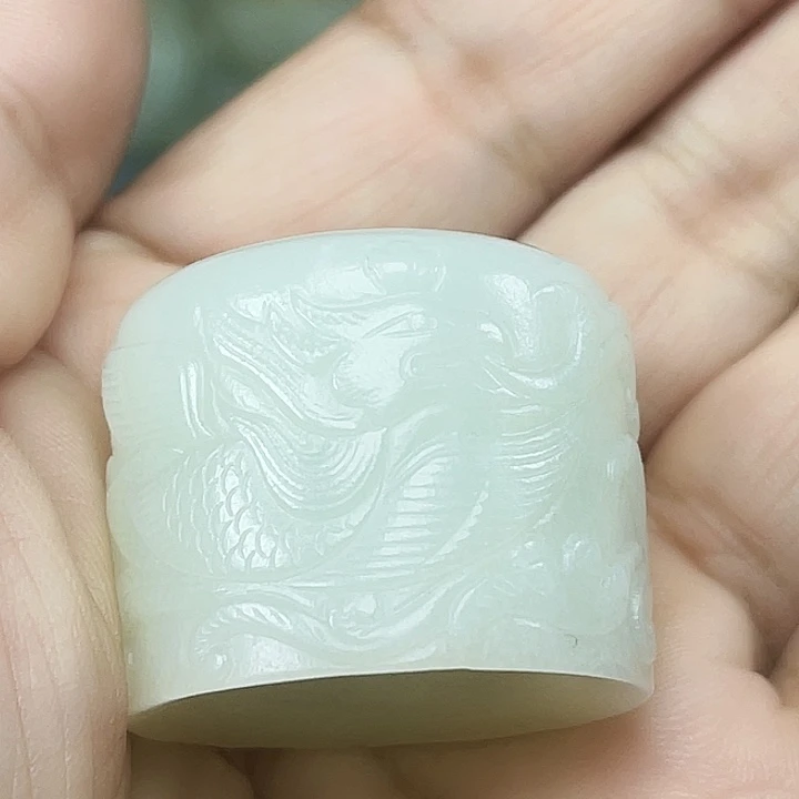 超***哥和田玉（青白玉）未镶嵌颈饰