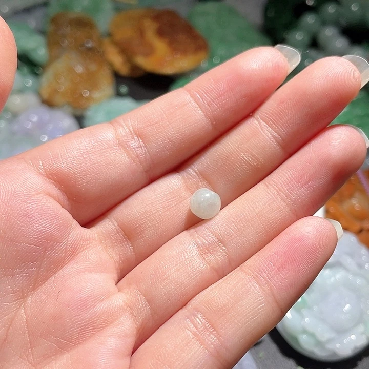 颈饰未镶嵌翡翠虎*宝天