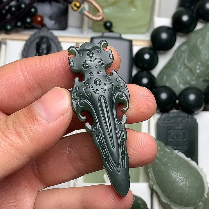 和田玉（青玉）未镶嵌颈饰