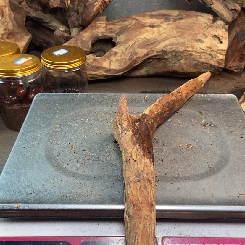 【闪购商品】黄花梨/降香黄檀乌*?