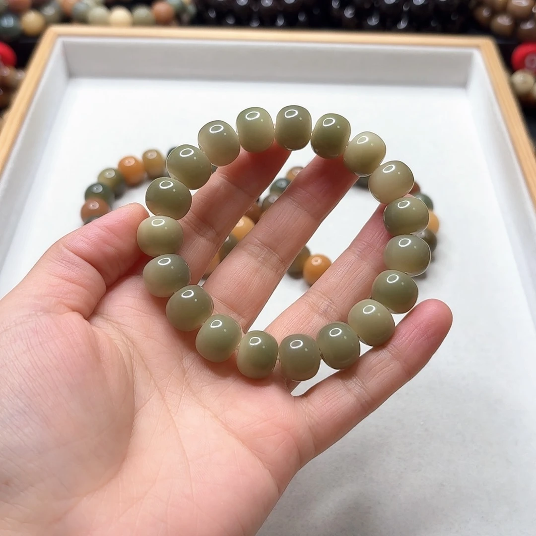 菩提根/象牙果手串析****）