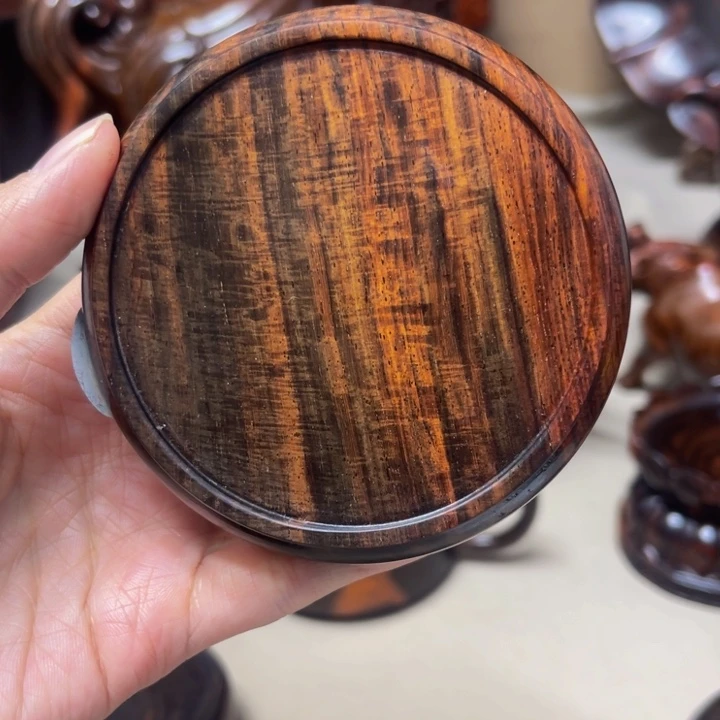 交趾黄檀（大红酸枝）