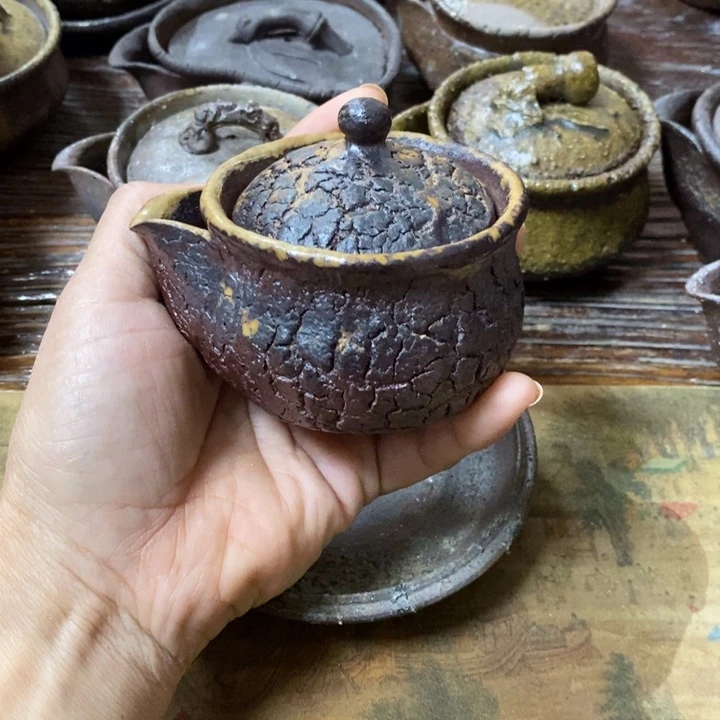 我***们全手捏柴烧宝瓶微瑕