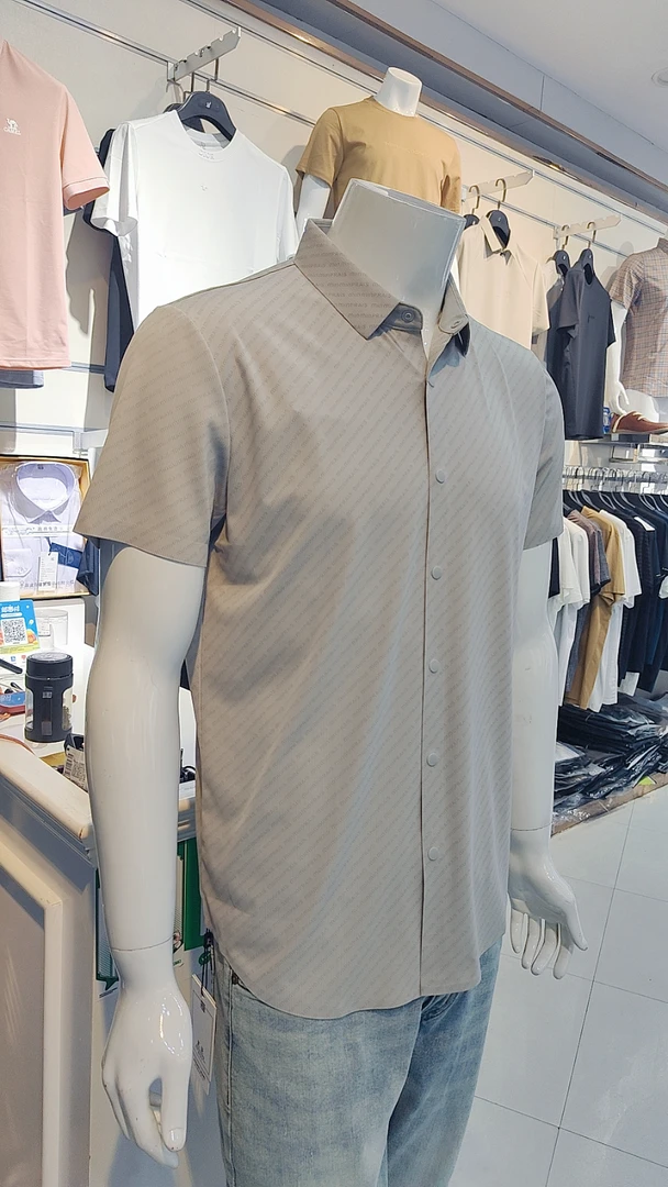 12256新款男士短袖衬衣简约时尚面料柔软舒适透气吸汗高品质