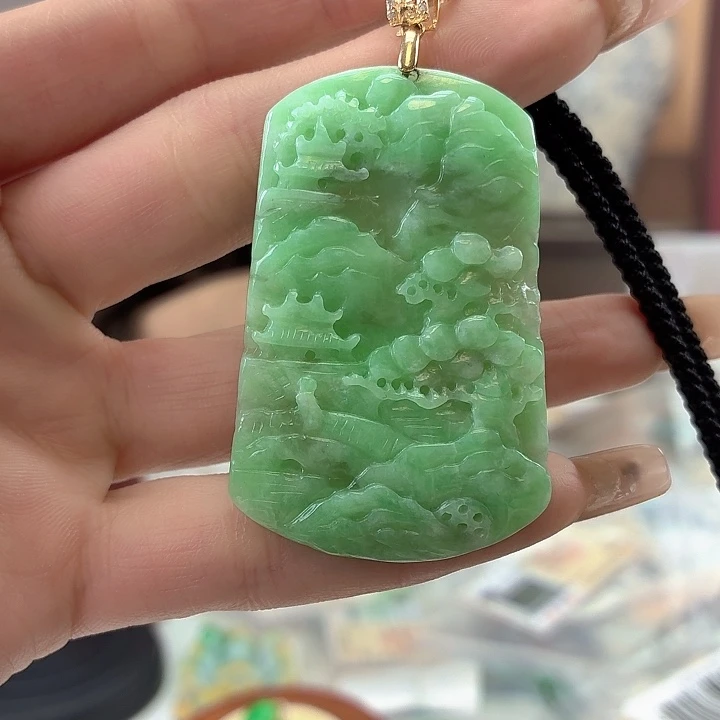 翡翠未镶嵌颈饰翡翠