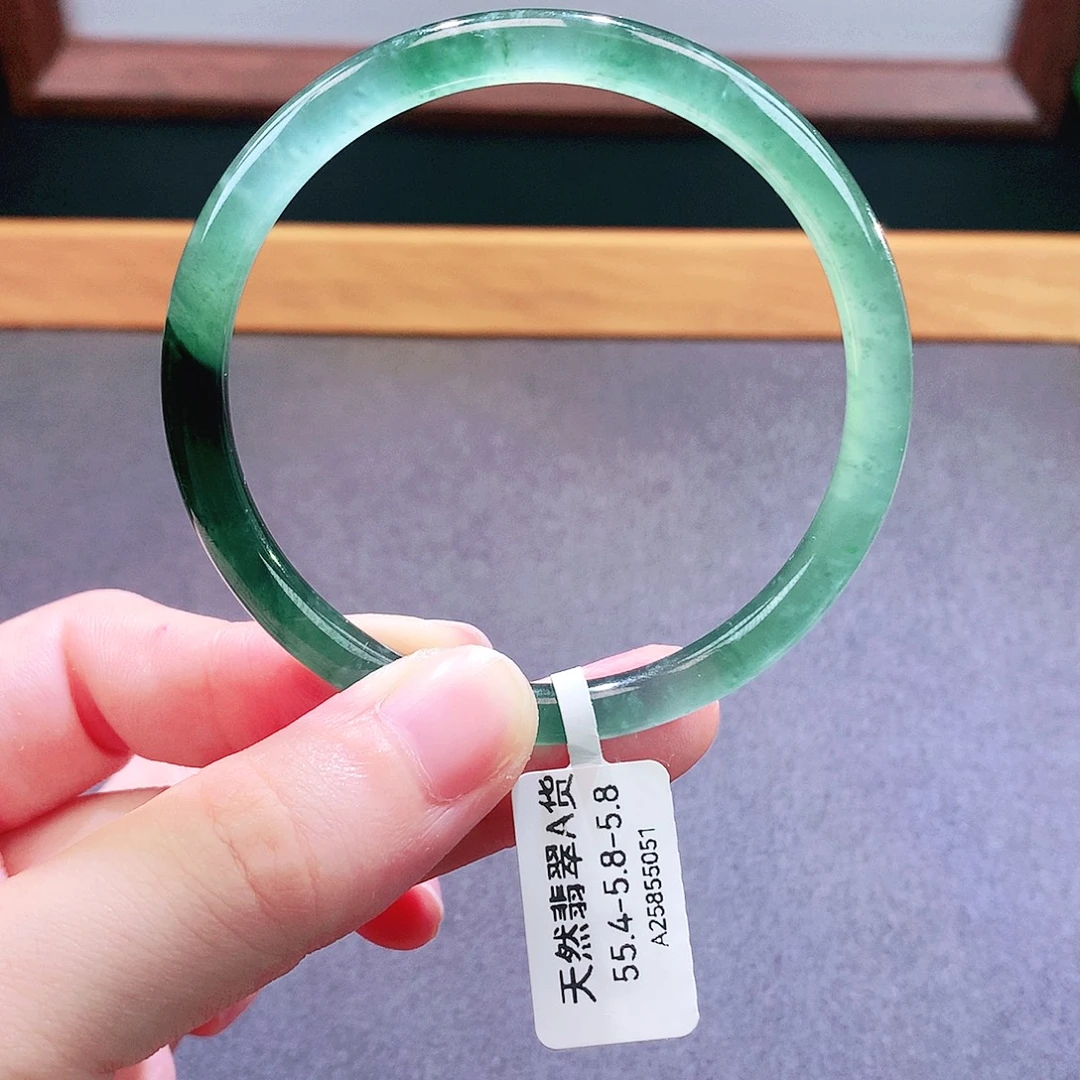 未镶嵌手镯翡翠天然翡翠