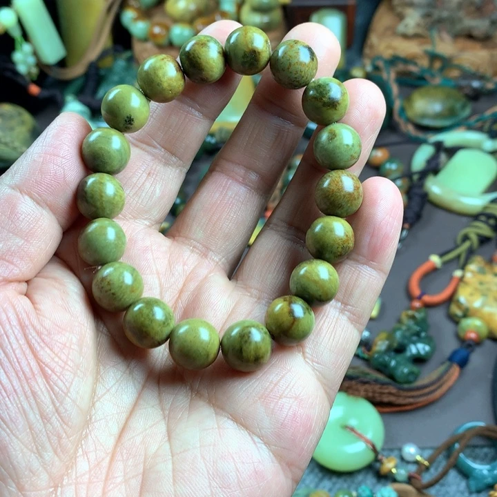 吊坠(赠链)未镶嵌岫岩河磨玉（透闪石质玉）常*