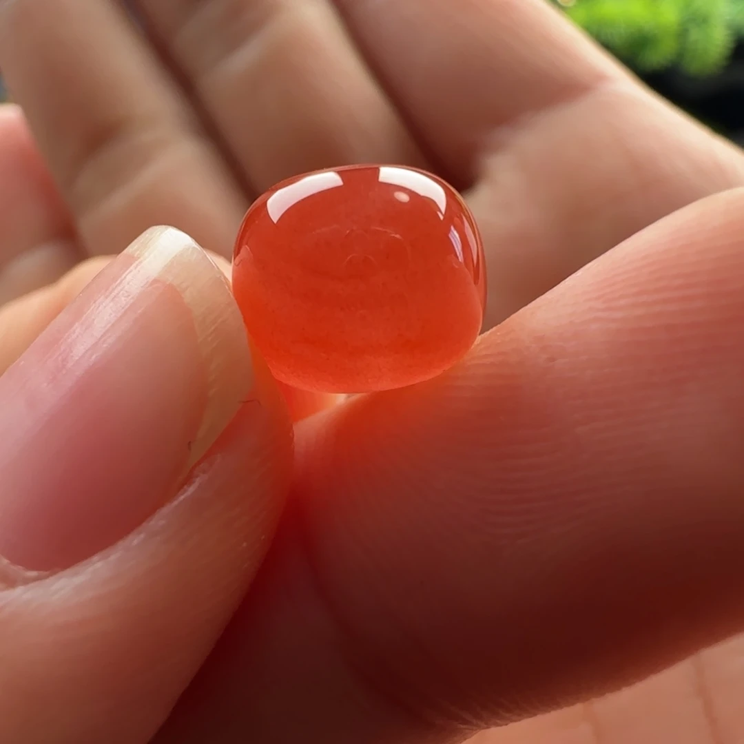 南红玛瑙未镶嵌老型：10.2x8.7水红品质 有水线