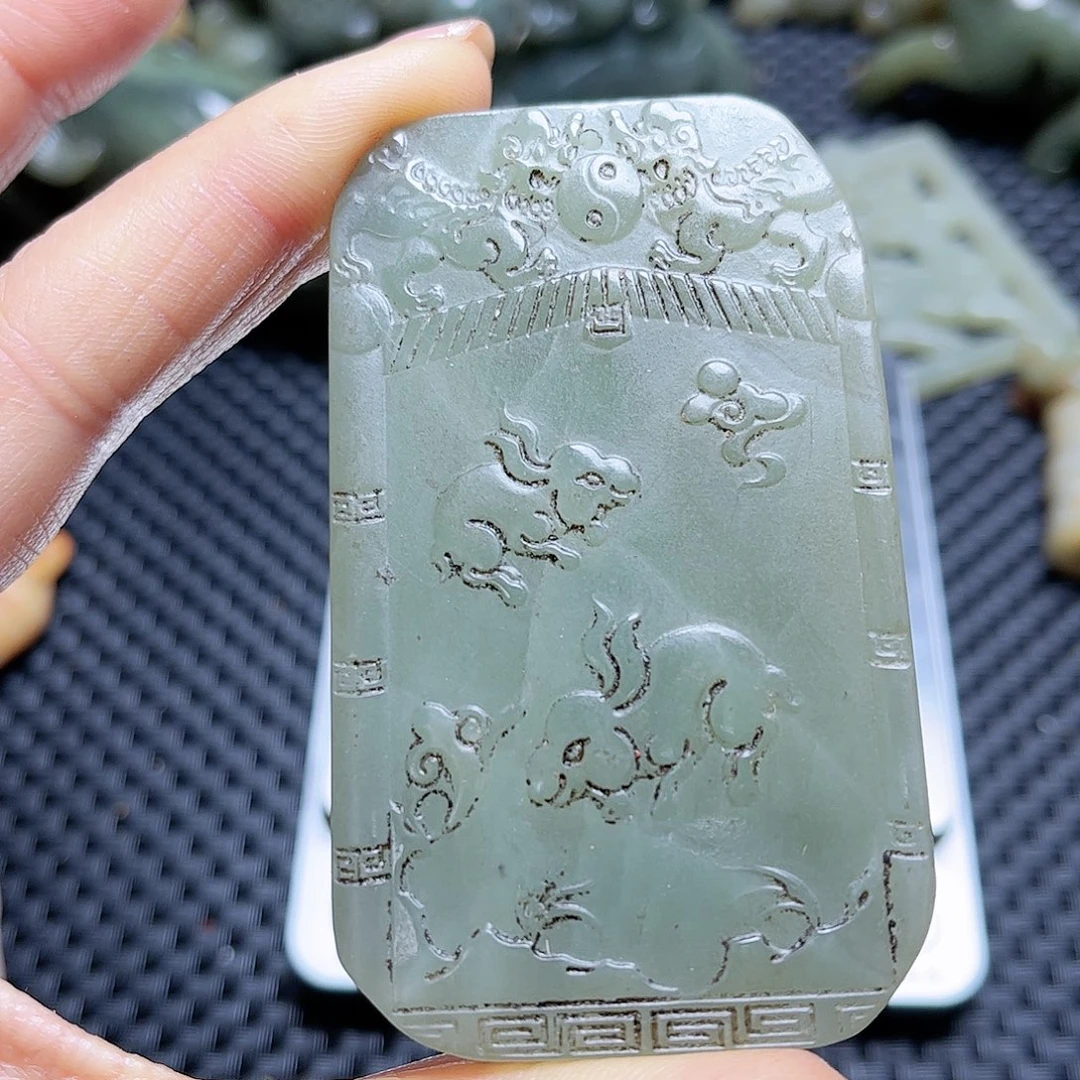 白玉菩提吊坠摆件