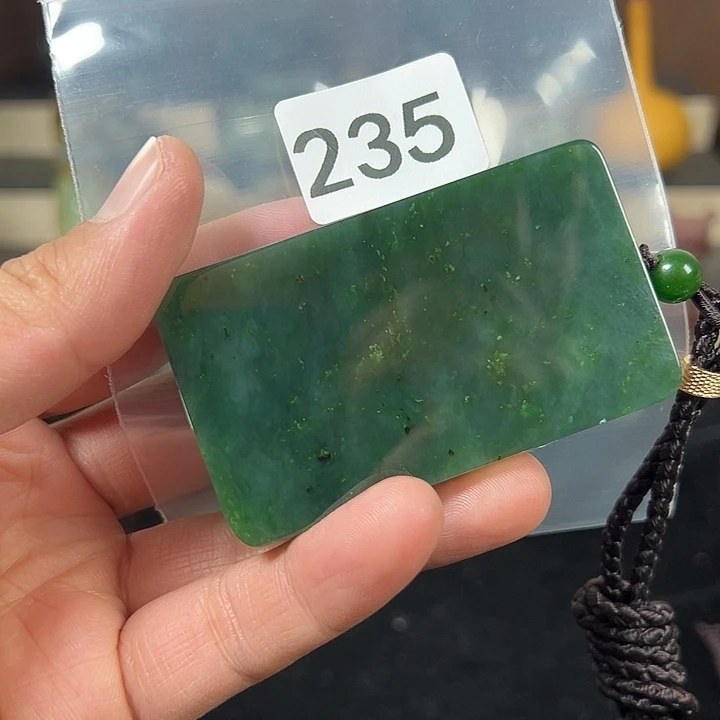 無***東和田玉未镶嵌颈饰