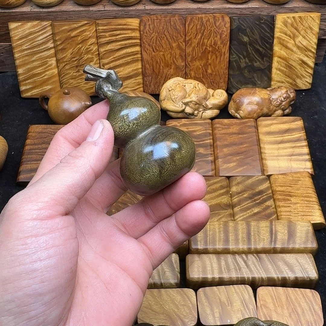 楠木金丝楠木无事牌