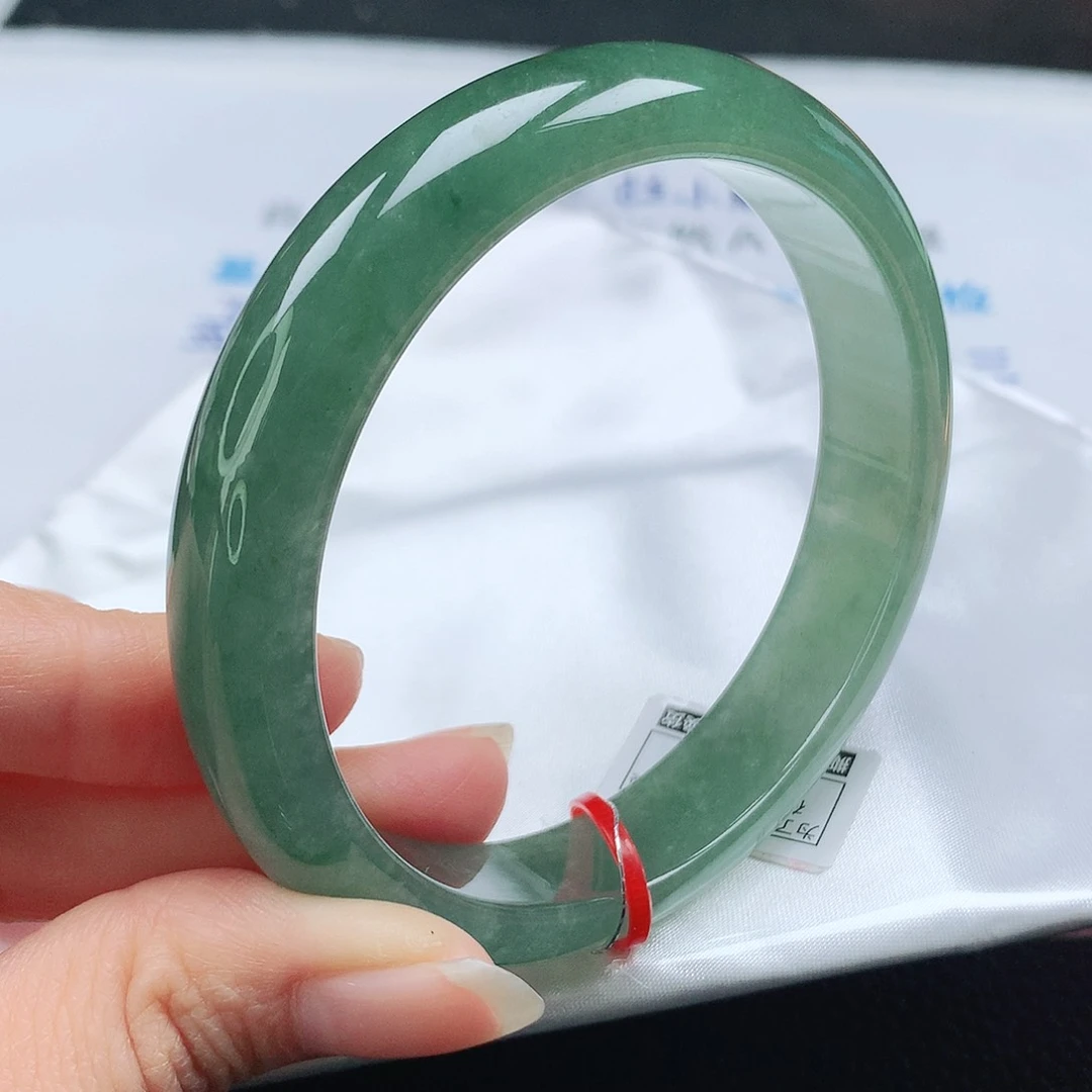 翡翠手镯未镶嵌62➕圈
