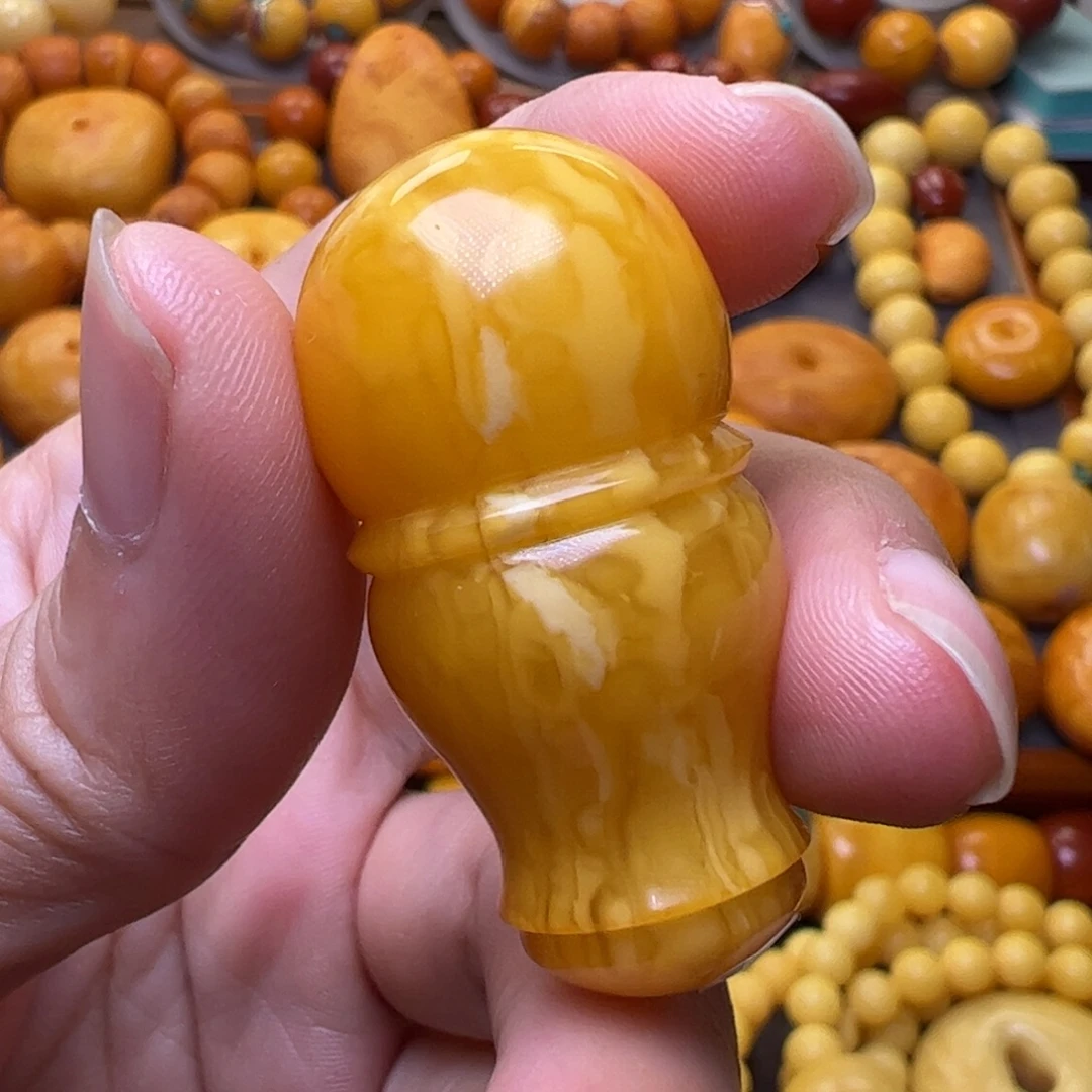 琥珀未镶嵌珠宝奇石三通