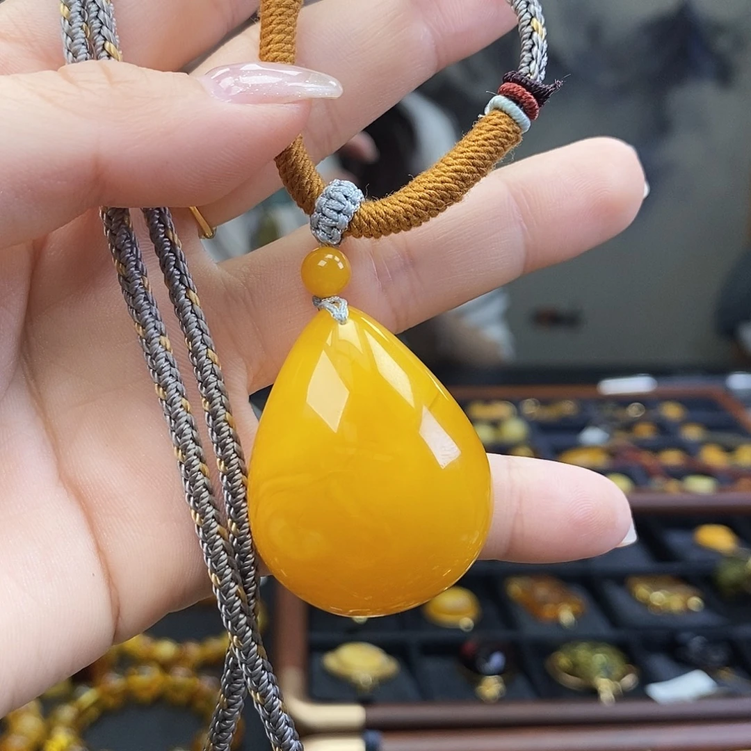 琥珀未镶嵌裸石成品