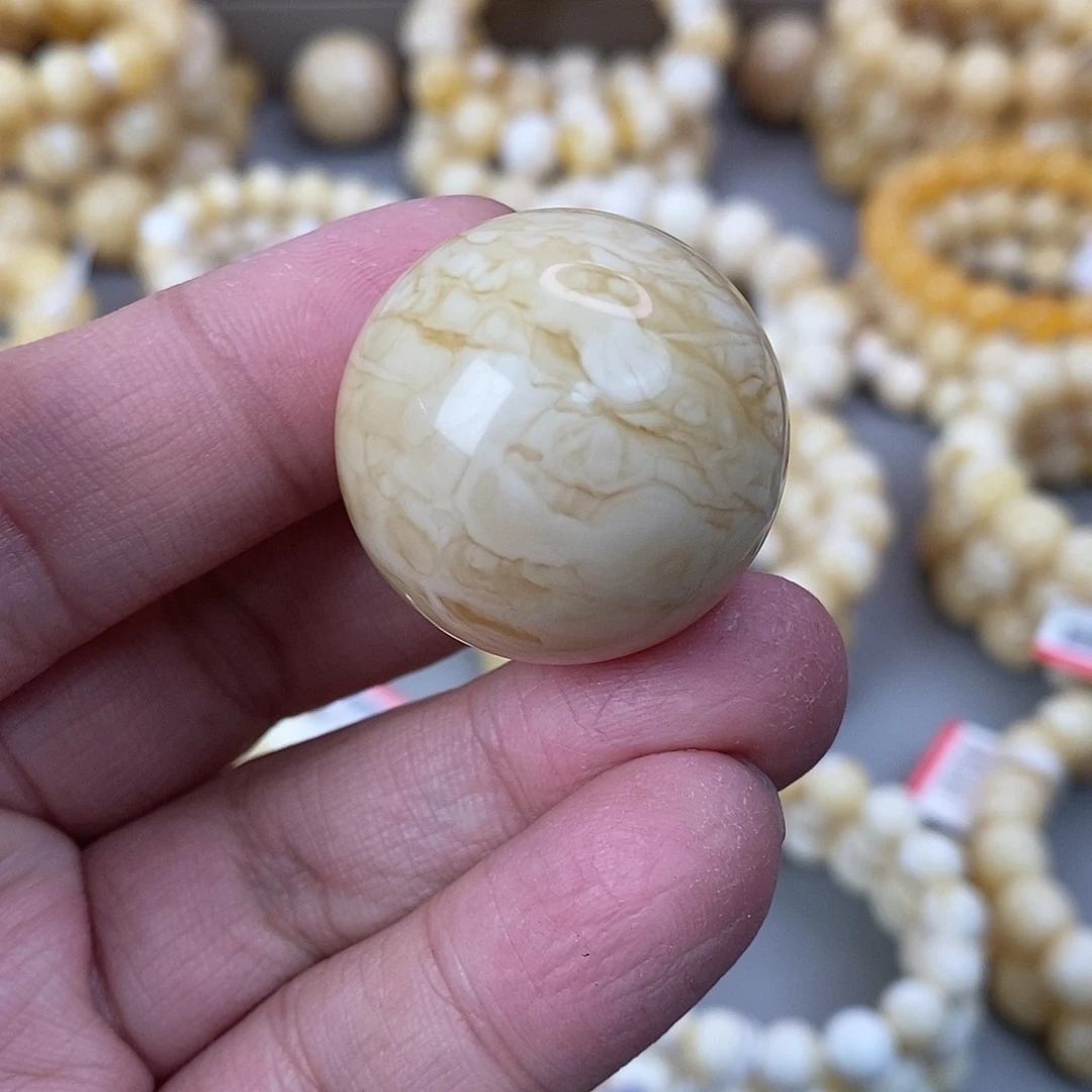 蜜蜡未镶嵌珠宝奇石30.4mm 15.9g