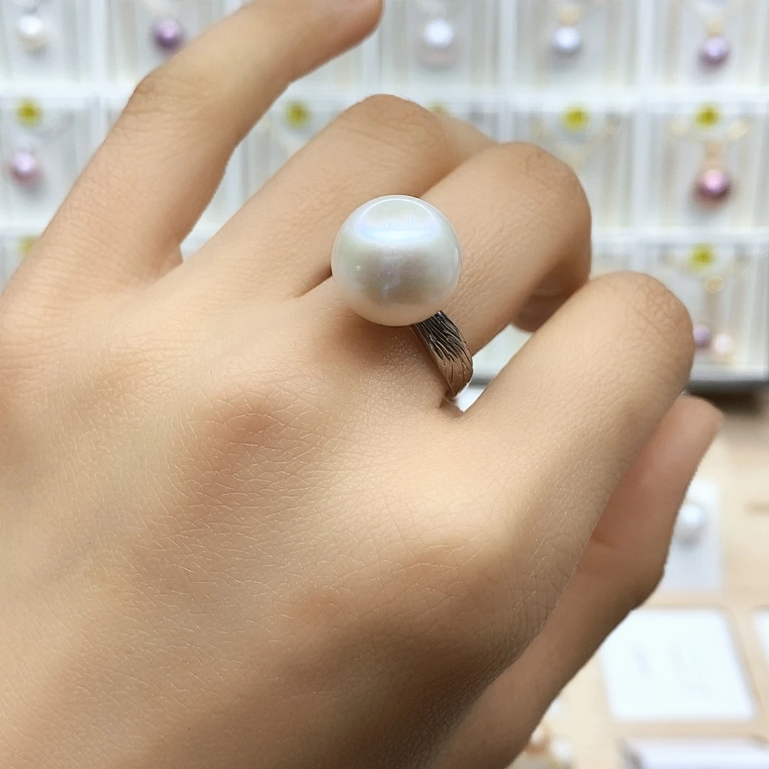 淡水珍珠颈饰合金