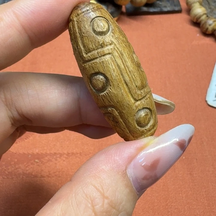 大叶紫檀（黑酸枝木类）