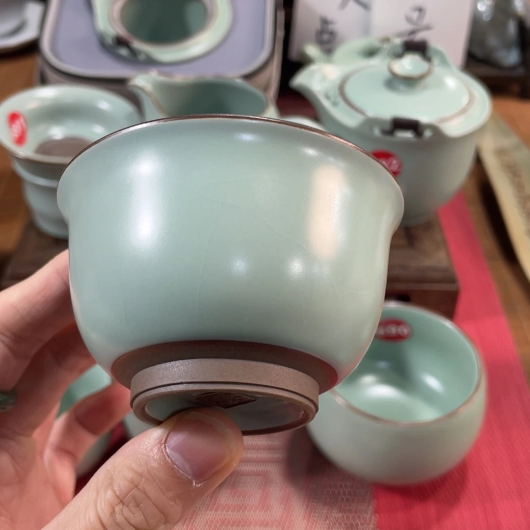 瓷片。。。。。。。。。。。。。。。。