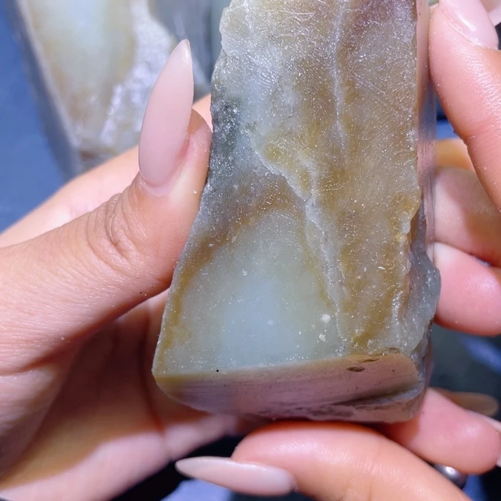 和田玉未镶嵌珠宝半成品