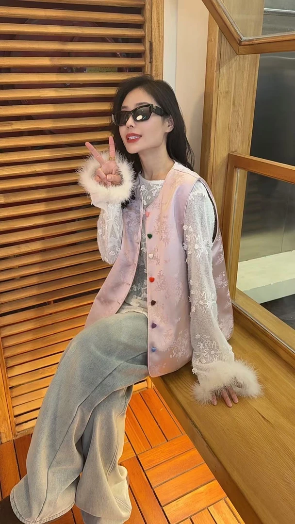 Miss huo 国风彩扣马甲 A 粉色 8837