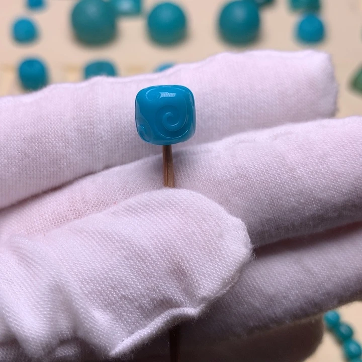 绿松石未镶嵌博古9.6小**。