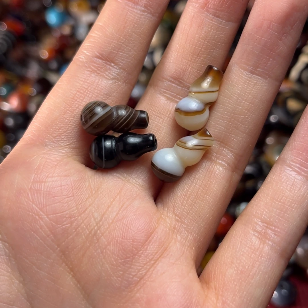 会***子玛瑙/玉髓未镶嵌颈饰