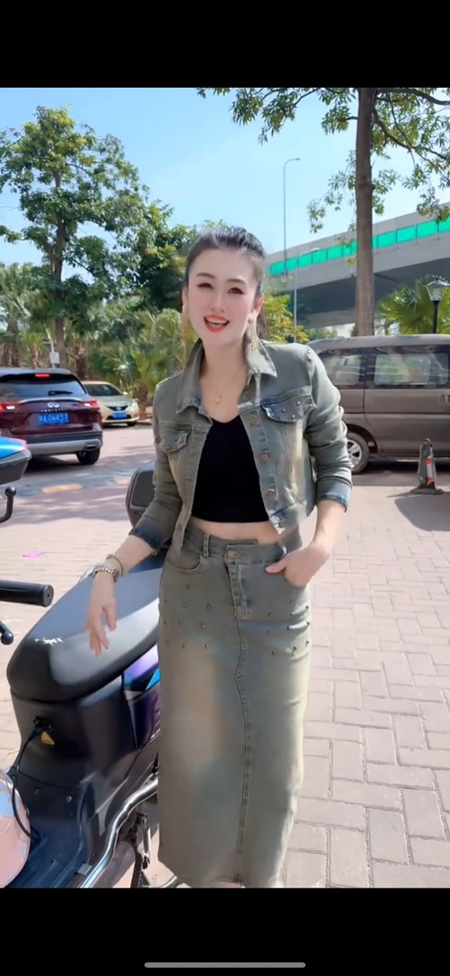 2025时尚牛仔套装针珠