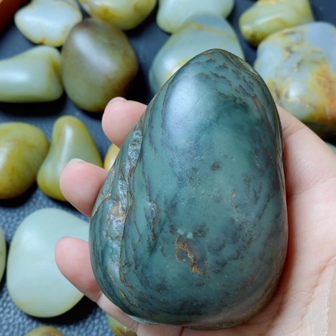 *****和田玉未镶嵌挂件