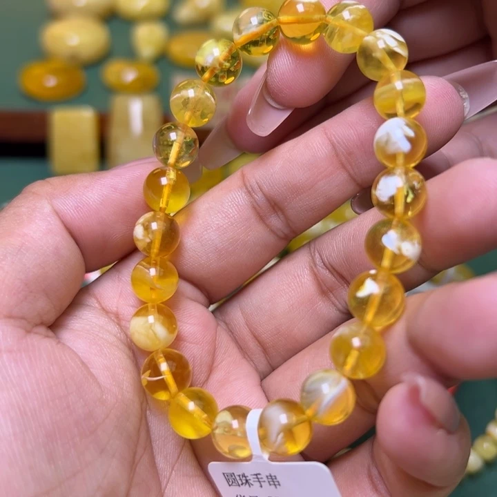 蜜蜡未镶嵌珠宝奇石