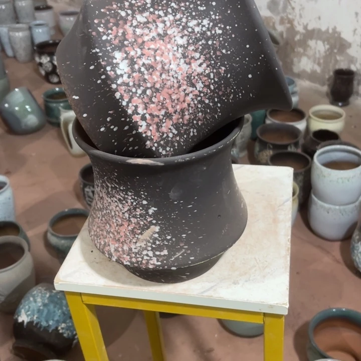 紫砂花盆口径20高度20两只正品