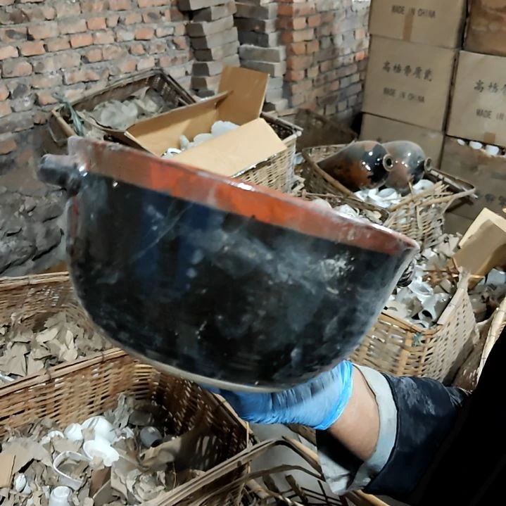 摆件陶瓷盘子碗啥都有